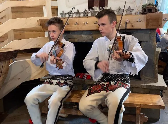 Nocleg ze śniadaniem Siumno Izba Brzegi 3*